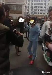 吃瓜当街打小三,一场激情四溢的捉奸大戏