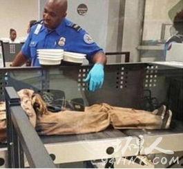 安检员吃瓜趣事,揭秘机场“幕后”欢乐瞬间