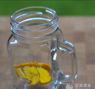 吃瓜女友特饮,尽享“吃瓜女友特饮”的清凉时光