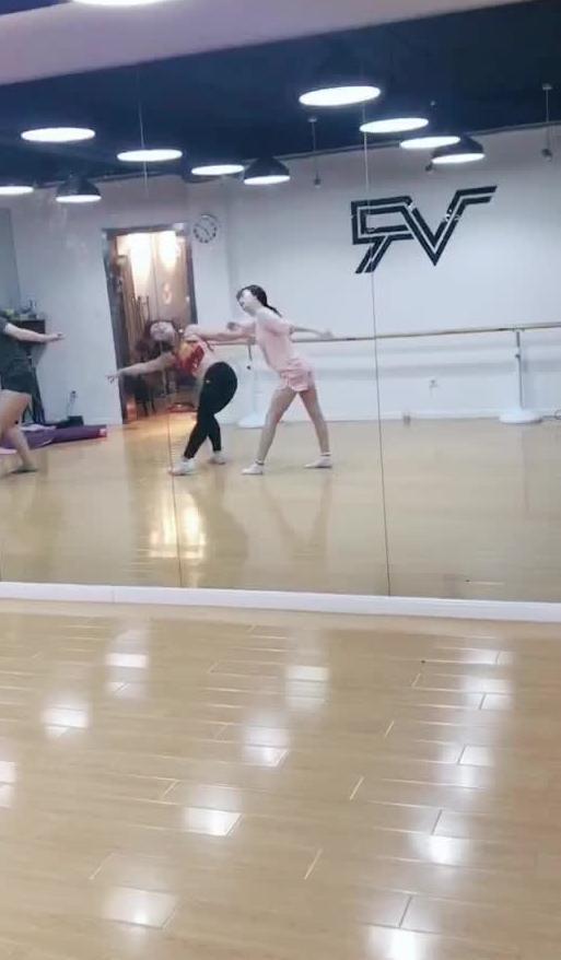 跳舞吃瓜游戏视频,揭秘热门跳舞吃瓜游戏视频魅力