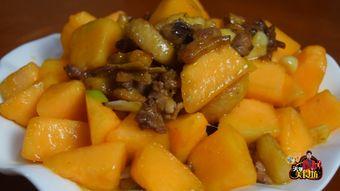 鸭子状的哈密瓜可以吃吗,揭秘可食用鸭子状哈密瓜的奥秘