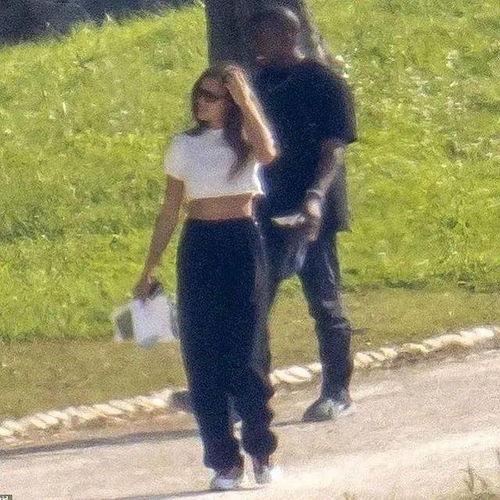 伊琳娜吃瓜,揭秘娱乐圈幕后故事