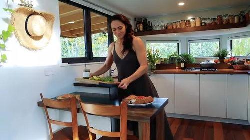 无人自助唱歌房吃瓜,揭秘新兴娱乐方式的“吃瓜”故事