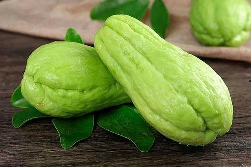 醮蒜吃瓜,探寻醮蒜吃瓜的独特风味