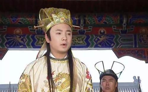 皇宫大臣都在吃瓜,瓜田里的宫廷风云